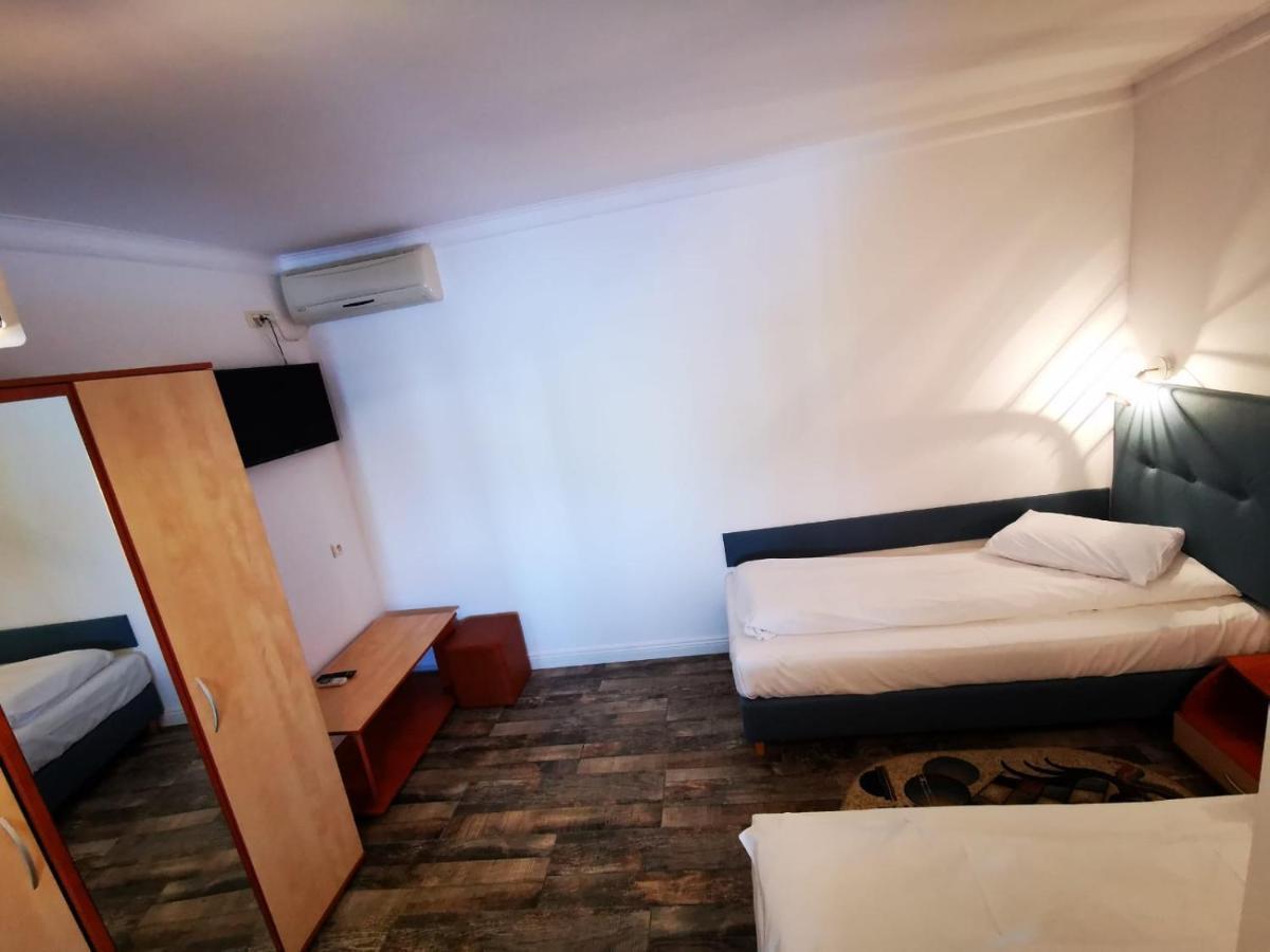 Hotel Sunrise Кришан Екстериор снимка
