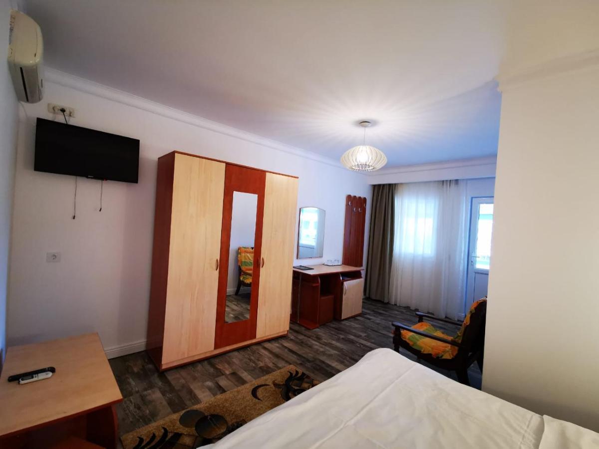 Hotel Sunrise Кришан Екстериор снимка