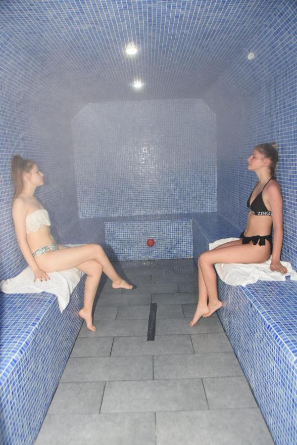 Hotel Sunrise Кришан Екстериор снимка