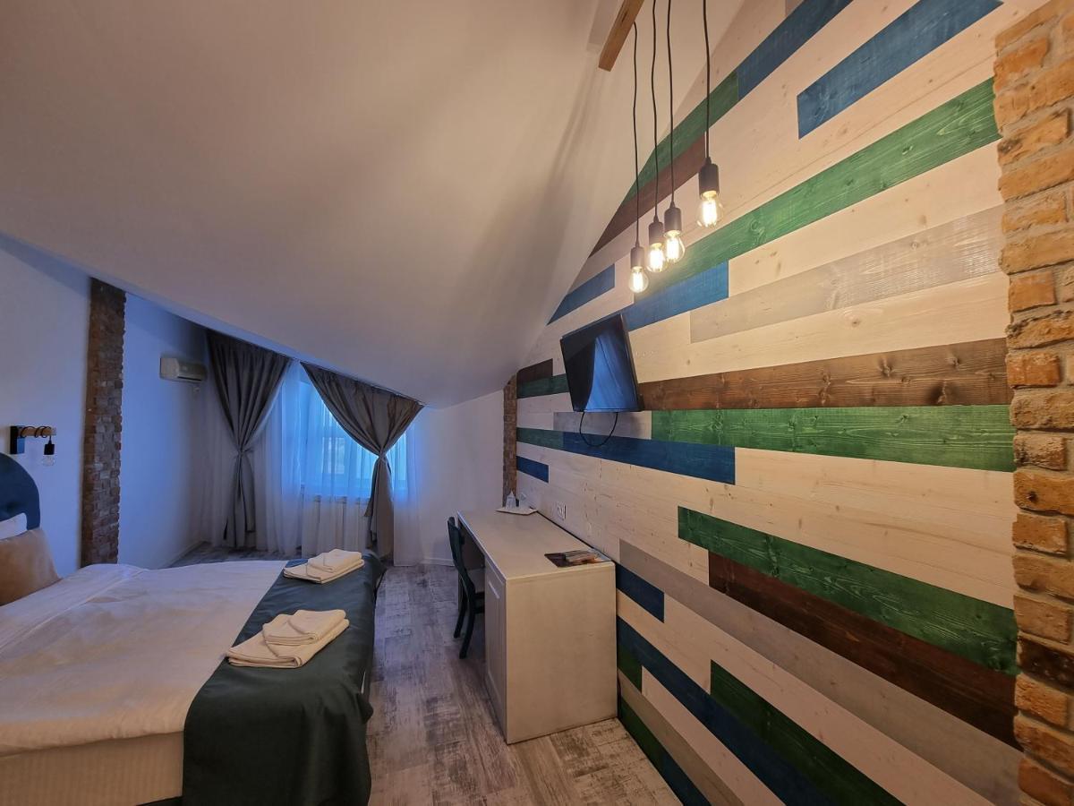 Hotel Sunrise Кришан Екстериор снимка