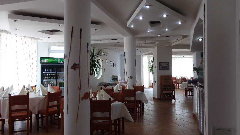 Hotel Sunrise Кришан Екстериор снимка